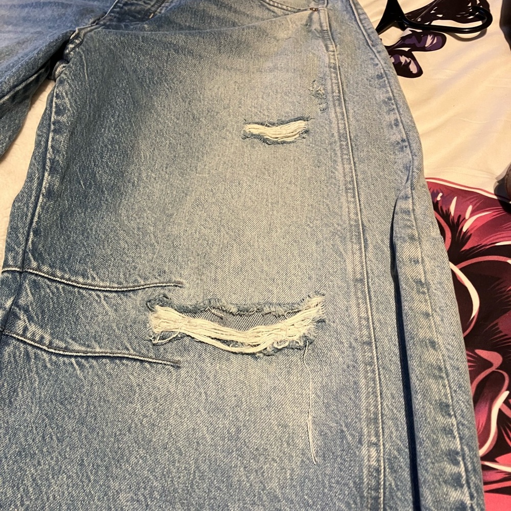 Good Luck Distressed Barrel Jeans - Picture 7 of 9